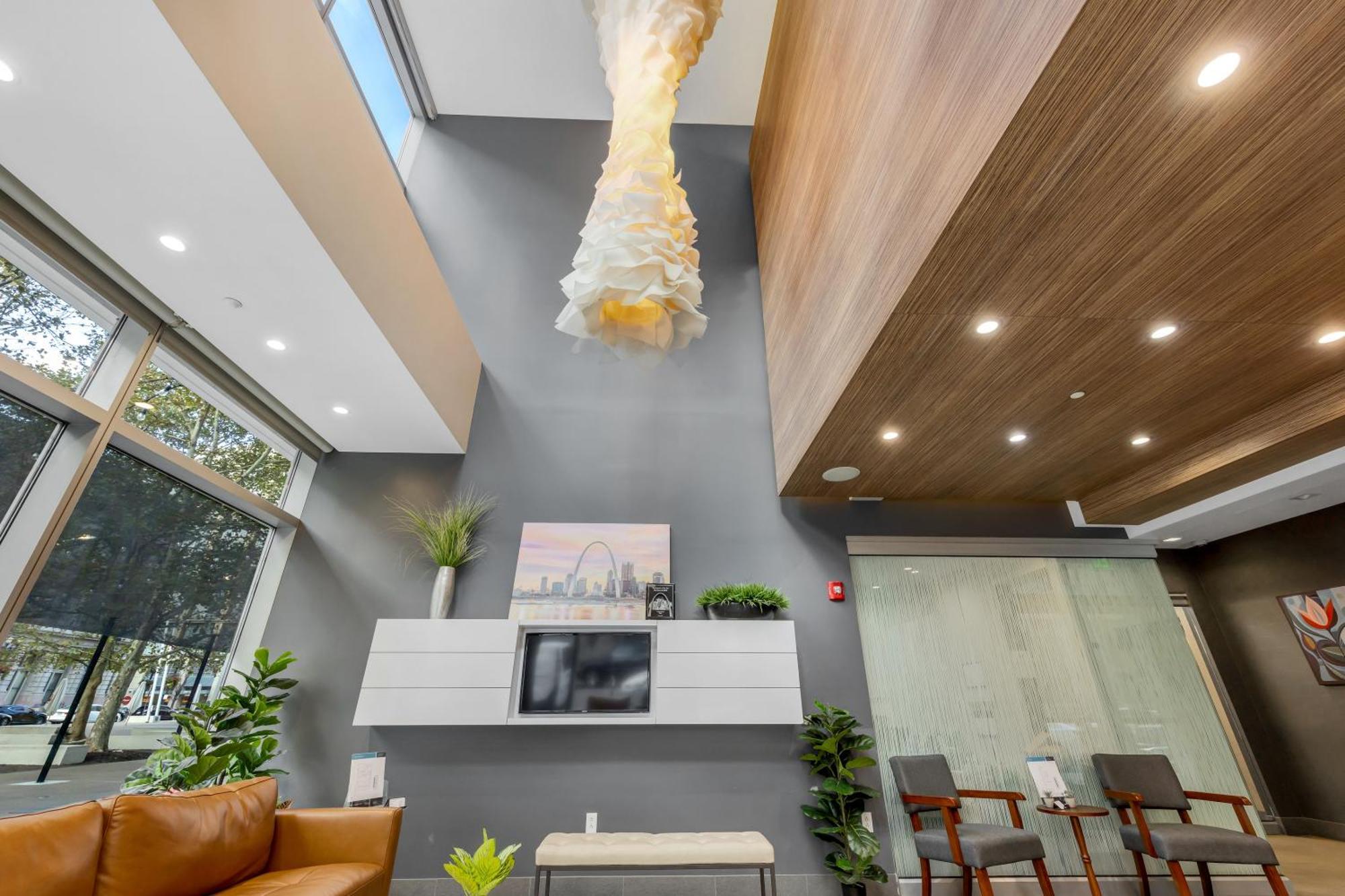 Towers At Opop 604 Spacios And Cozy 2 Bd 1 B Saint Louis Esterno foto